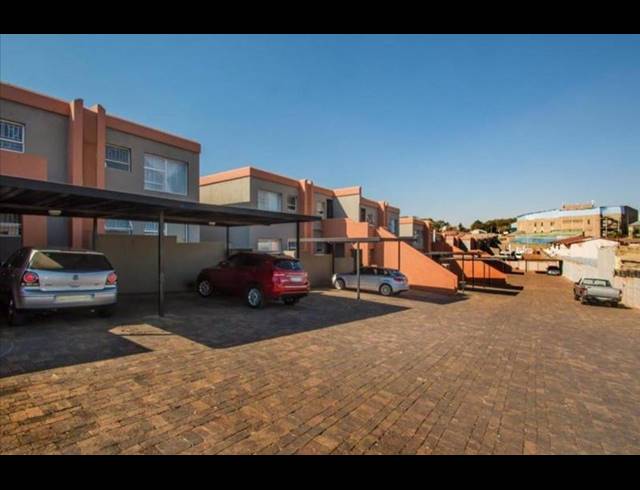 2 BEDROOM APARTMENT FOR SALE IN DELAREY